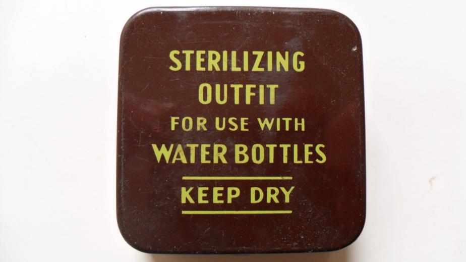Sterilizing Outfit for Waterbottles