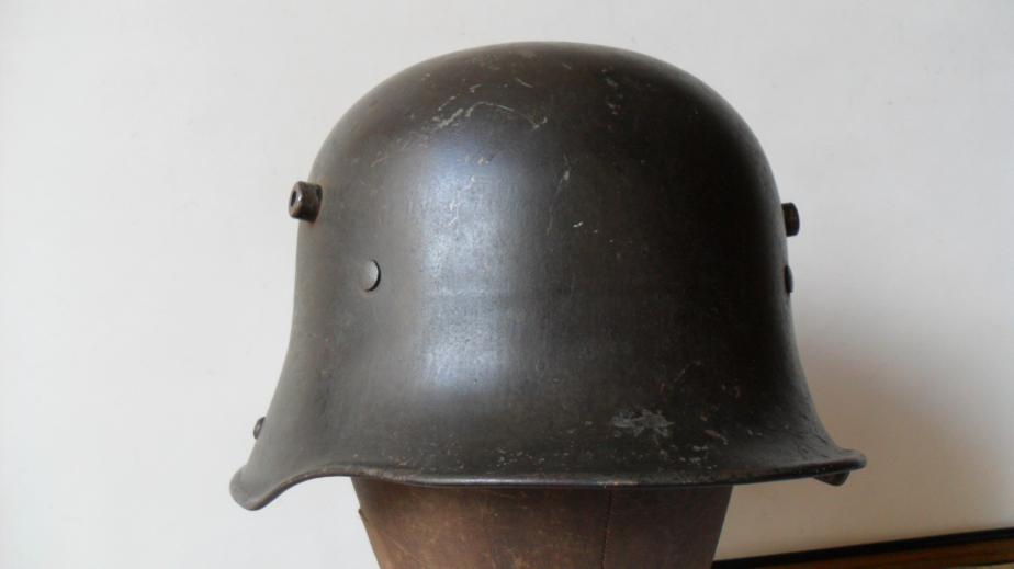 WW1 M1916 German Stahlhelm/ Helmet (With Bullet Hole).