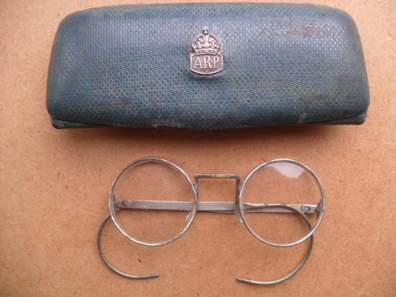 WW2 Respirator Glasses in ARP Case