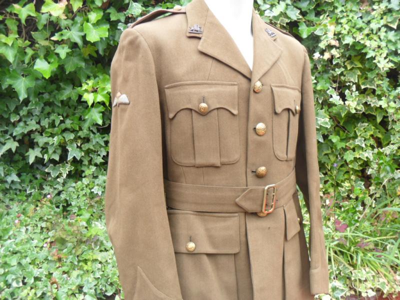 1945 RWF Officer`s Service Dress Uniform (Named + Parachutist)