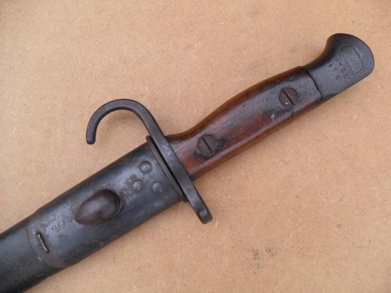 Rare Gallipoli `07 Pattern Hook Quillon Bayonet (8th Bn WELSH Regt)