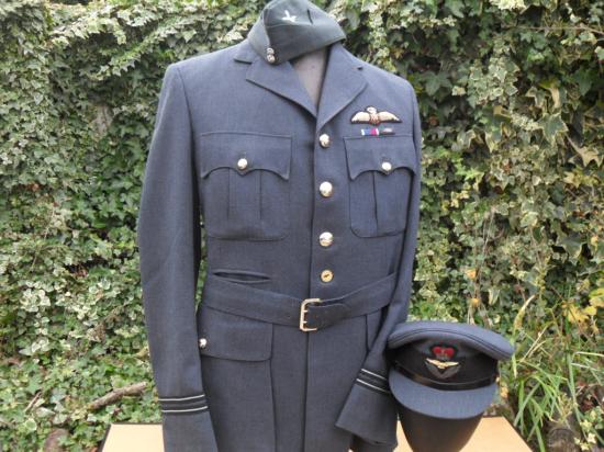 Cold War RAF Flying Officer's SD Tunic & Caps (MID)