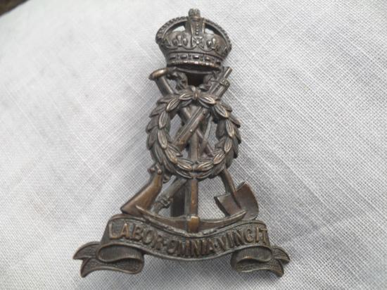 Pioneer Corps Officer's Bronze Cap Badge (Maker Marked)