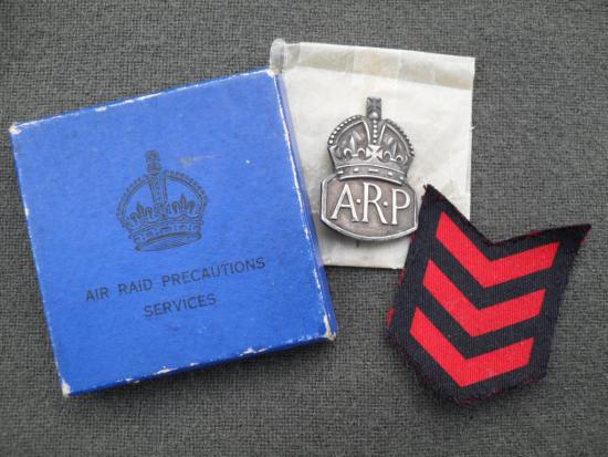 Boxed Silver ARP Women's Pin Badge + Service Chevron