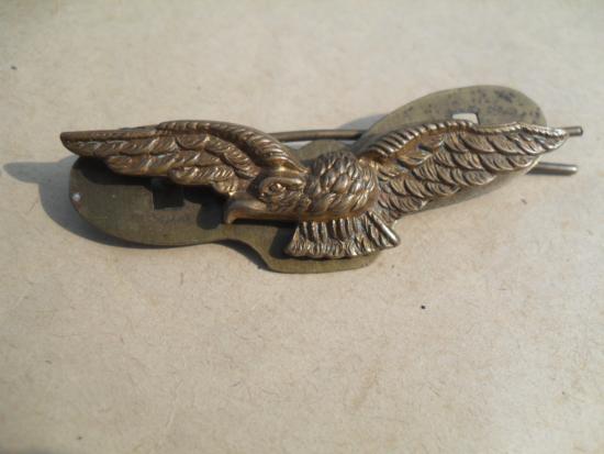 RAF 1918 Pattern Sleeve Rank Brass Eagle (Left Facing)