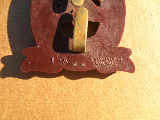 WW2 WLA Timber Corps Economy Beret Badge
