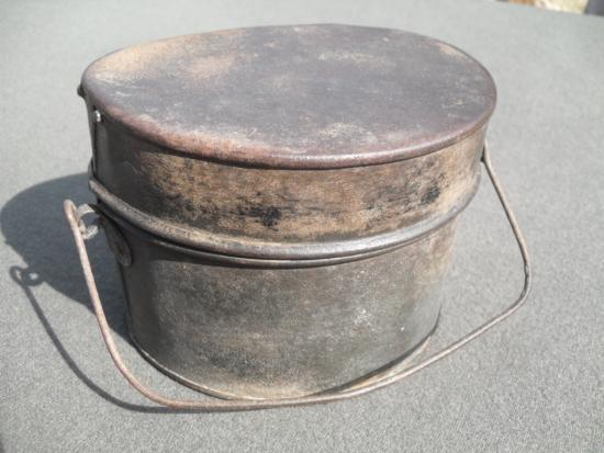 British Pattern D-Shaped Mess Tin