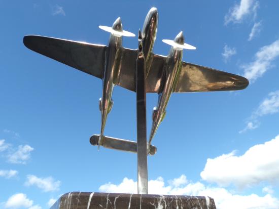 Additional Images Vintage Chrome - Plated USAAF P- 38 Lightning Fighter Aircraft Desktop Mode (Code 51471)