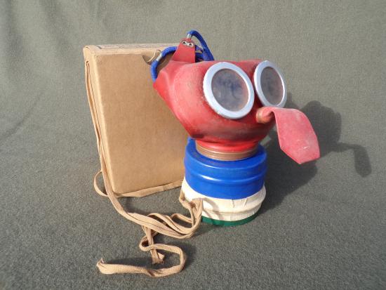 WW2 Home Front ''Mickey Mouse'' Child's Gas Mask & Box (Sealed Filter)
